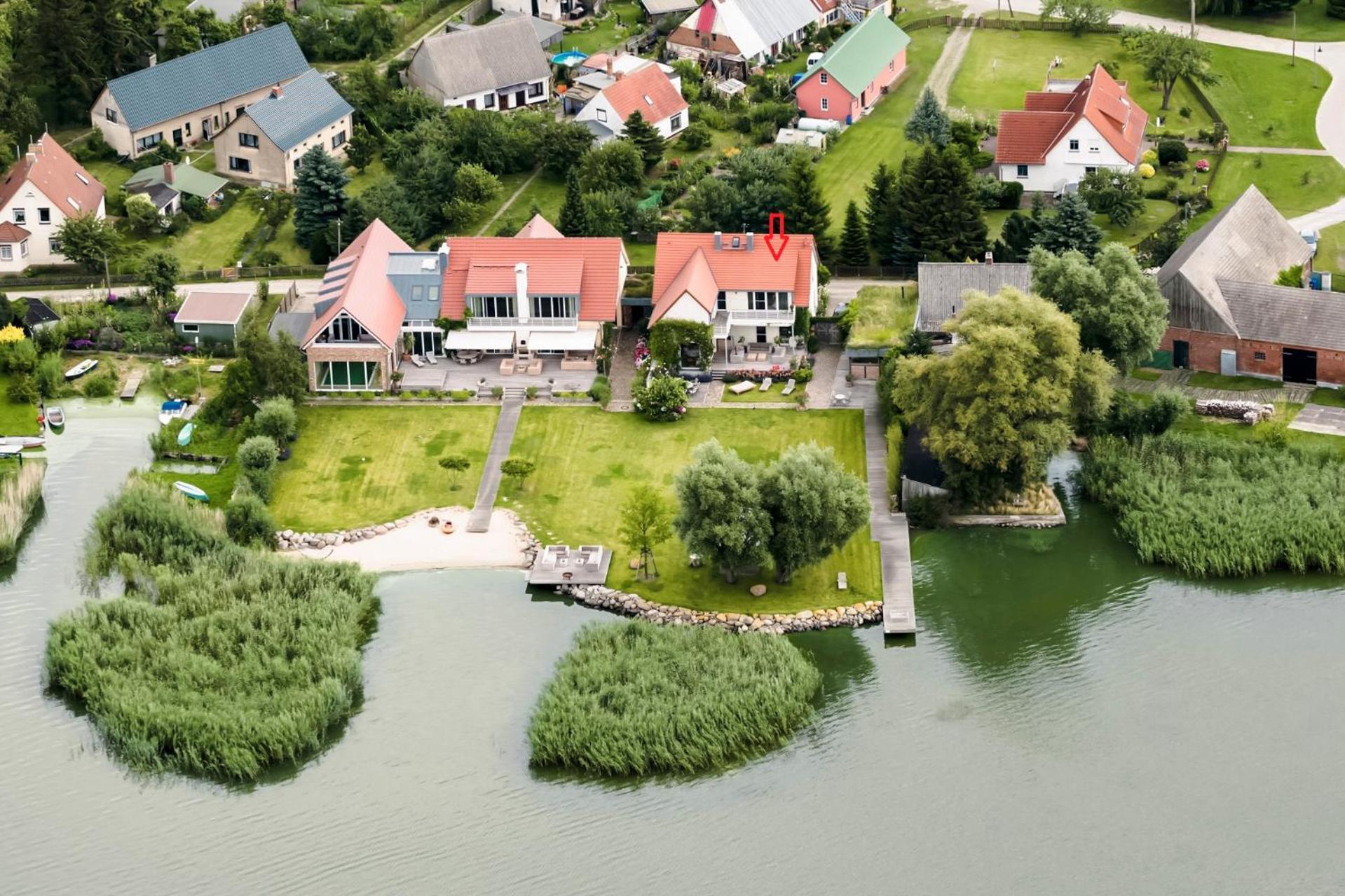 Peeneblick - Traumhaus In Exklusiver Direktlage Am Wasser Mit Eigenem Bootssteg Fuer 8 Personen Rankwitz Экстерьер фото